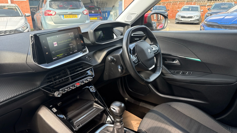 Peugeot 2008 1.2 PureTech Allure Premium 5dr Petrol Estate